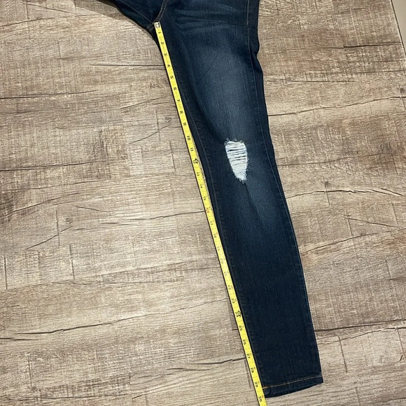 Judy Blue - Dark Blue Denim Distressed Skinny Jeans - Size 3/26 - Picture 11 of 12